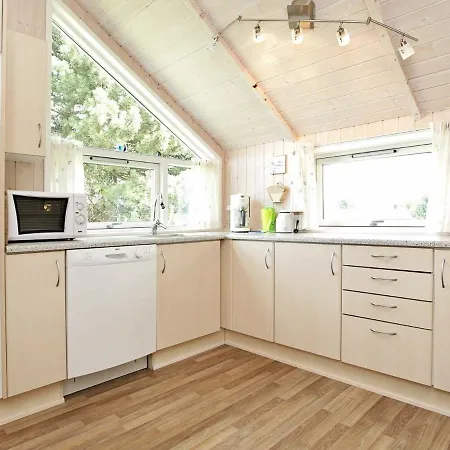 Four-bedroom Holiday In Hemmet 6 Bogø By