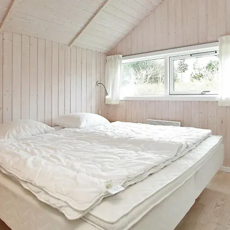 Dom wakacyjny Four-bedroom Holiday In Hemmet 6